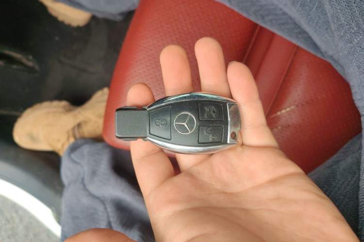 Used Mercedes-Benz C-Class 2016 C 200 Sport Edition Vehicle Key
