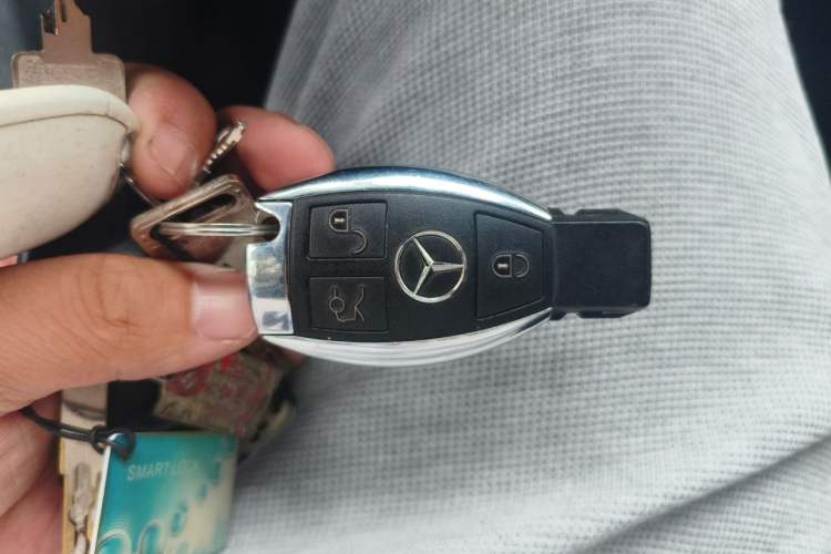 Used Mercedes-Benz C-Class 2016 C 200 Sport Edition Vehicle Key