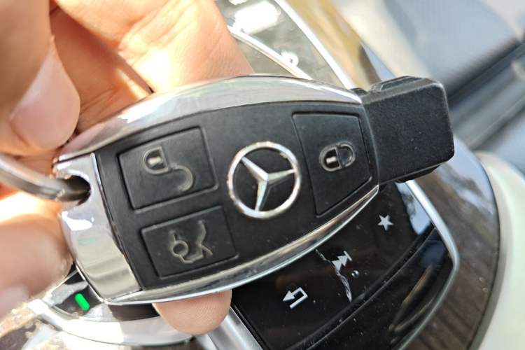Used Mercedes-Benz C-Class 2016 C 200 L Vehicle Key