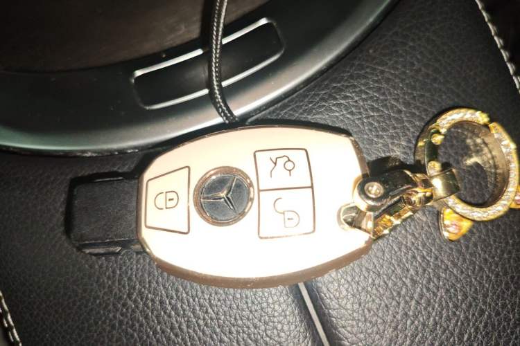 Used Mercedes-Benz C-Class 2016 C 200 L Sport Edition Vehicle Key