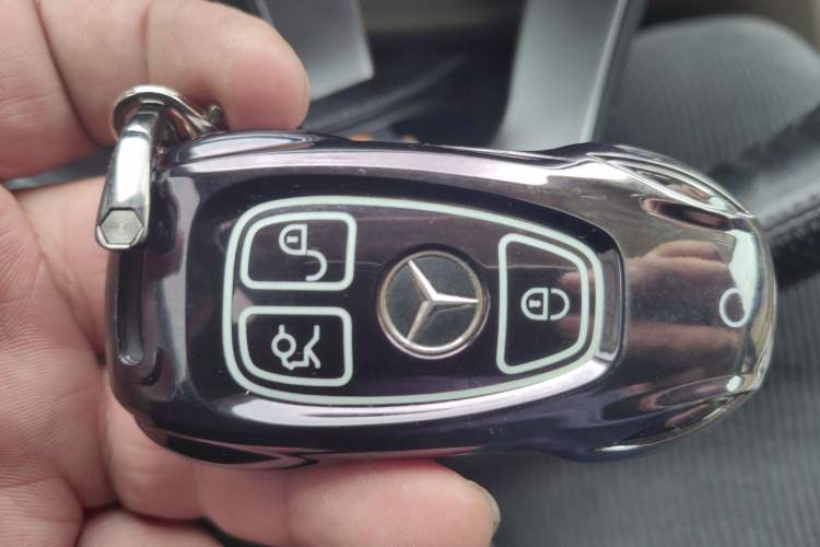 Used Mercedes-Benz C-Class 2016 C 180 L Sport Edition Vehicle Key
