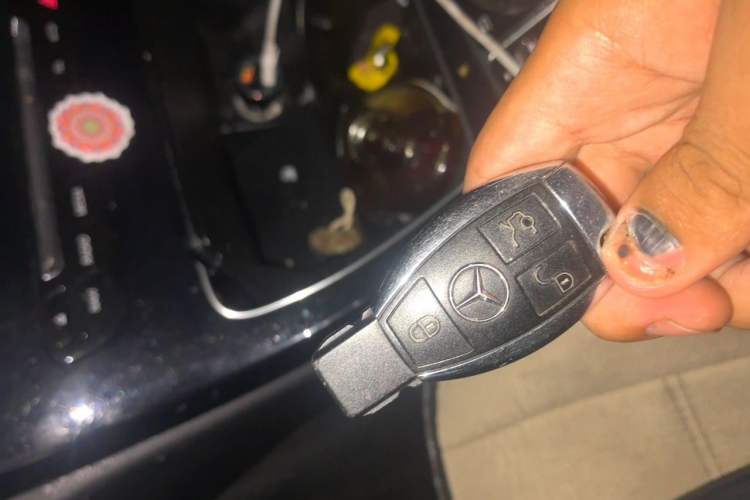 Used Mercedes-Benz C-Class 2016 C 200 Sport Edition Vehicle Key