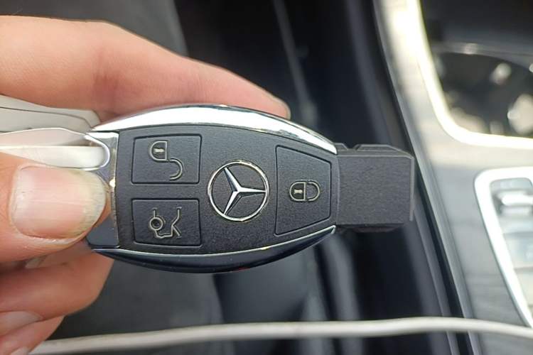 Used Mercedes-Benz C-Class 2016 C 180 L Sport Edition Vehicle Key
