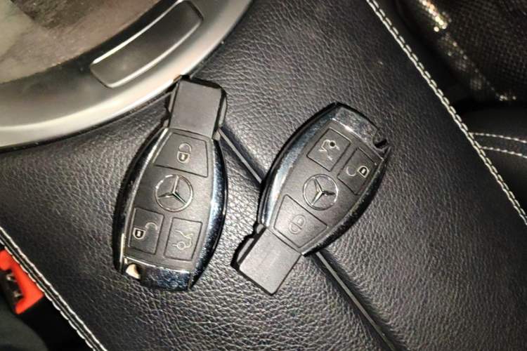 Used Mercedes-Benz C-Class 2016 C 180 L Sport Edition Vehicle Key