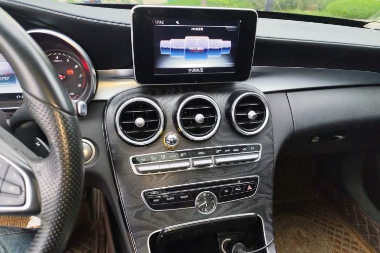 Used Mercedes-Benz C-Class 2017 C 200 L Sport Edition Audio And AC Panel
