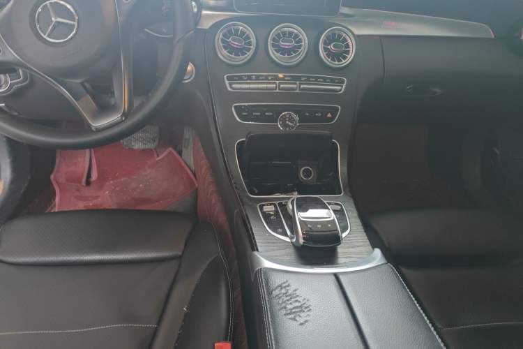 Used Mercedes-Benz C-Class 2017 C 180 L Sport Edition Audio And AC Panel