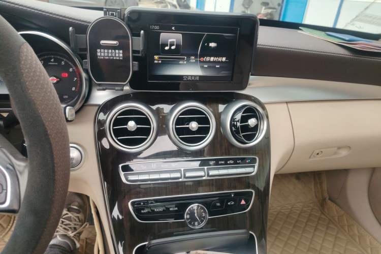 Used Mercedes-Benz C-Class 2017 Facelift C 200 L Audio And AC Panel