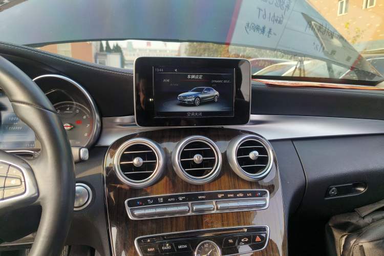 Used Mercedes-Benz C-Class 2017 C 180 L Audio And AC Panel
