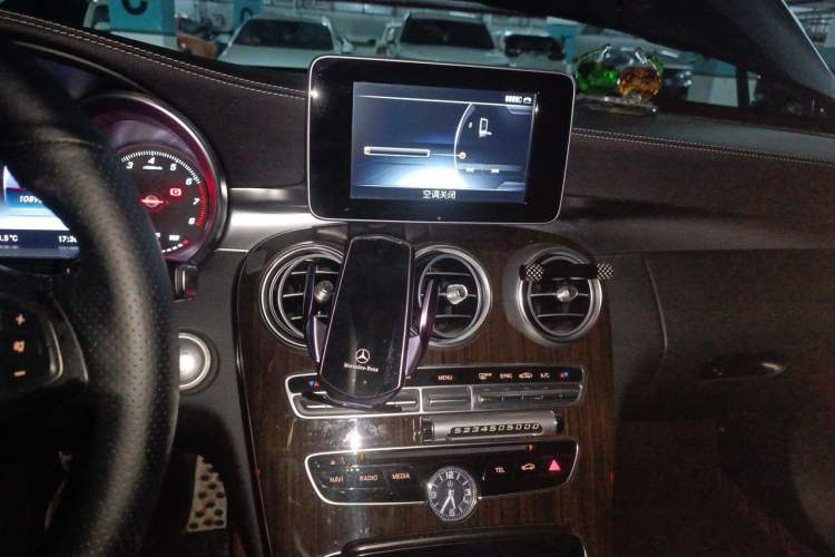 Used Mercedes-Benz C-Class 2017 Facelifted C 180 L Stylish Edition Audio And AC Panel