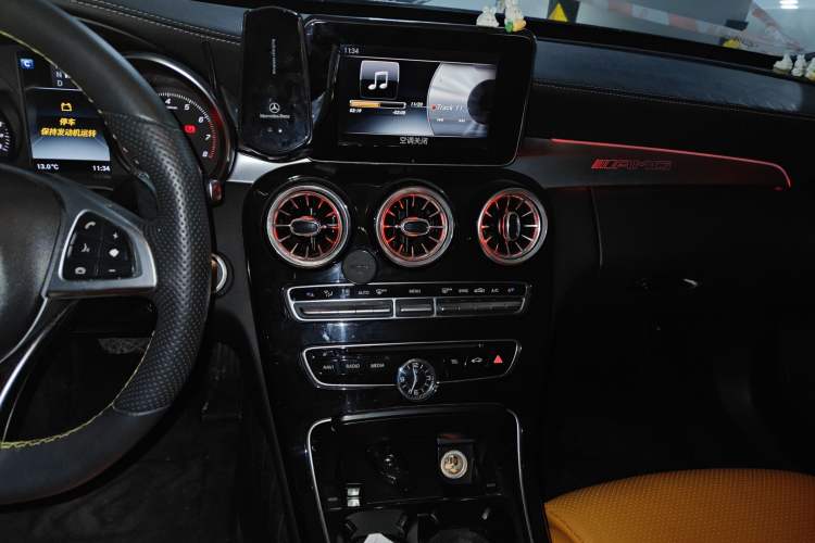 Used Mercedes-Benz C-Class 2017 Restyled C 180 L Fashion Edition Sport Version Audio And AC Panel