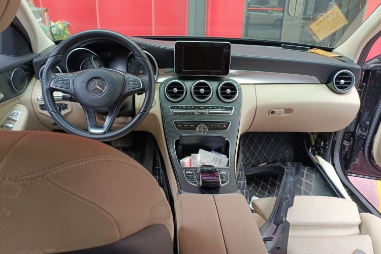 Used Mercedes-Benz C-Class 2017 C 180 L Sport Edition Center Console