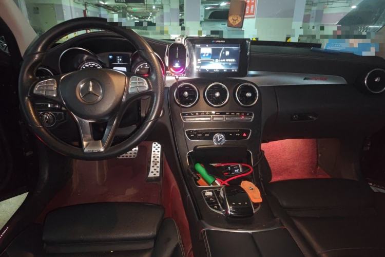 Used Mercedes-Benz C-Class 2017 Facelift C 200 L Sport Edition Center Console