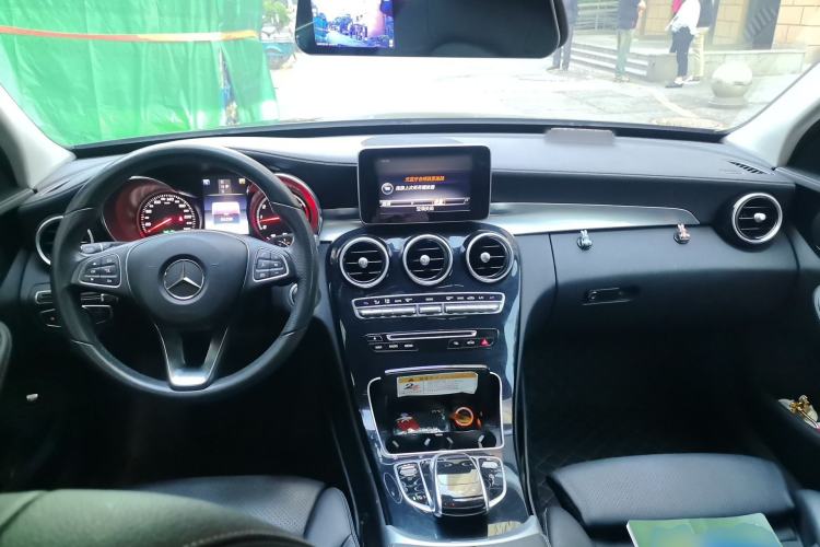 Used Mercedes-Benz C-Class 2017 Revised C 180 L Dynamic Sports Edition Center Console
