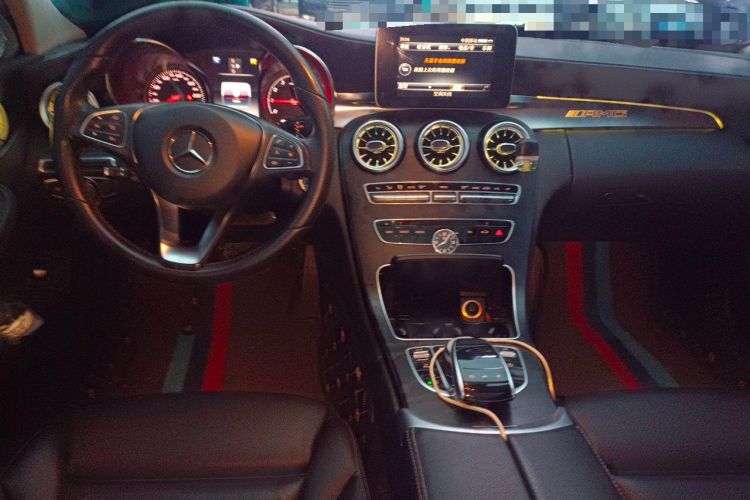 Used Mercedes-Benz C-Class 2017 Facelift C 200 L Sport Edition Center Console