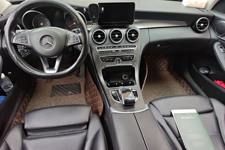 Used Mercedes-Benz C-Class 2017 Restyled C 180 L Fashion Edition Sport Version Center Console