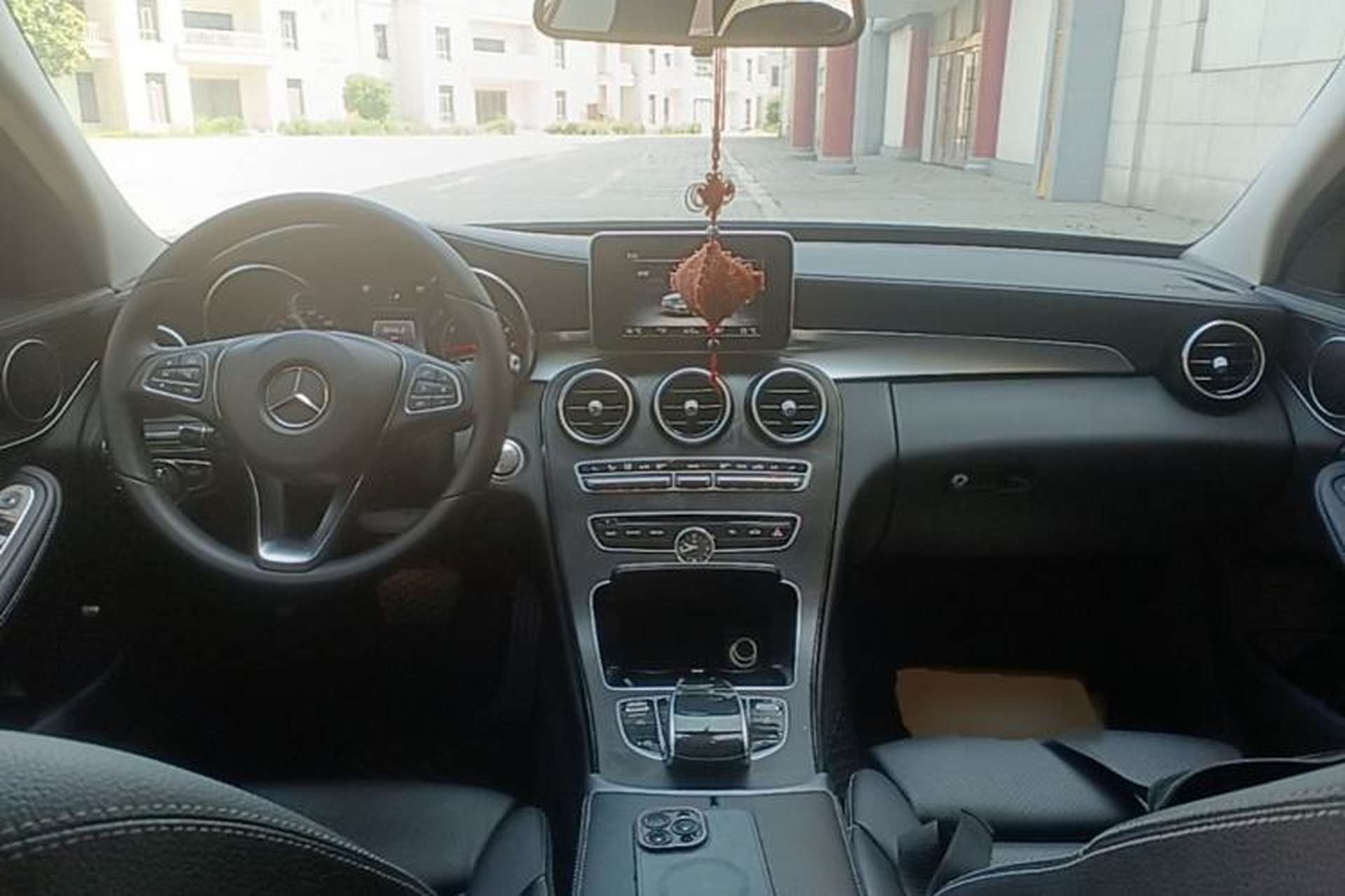 Used Mercedes-Benz C-Class 2017 Facelift C 200 L Sport Edition Center Console