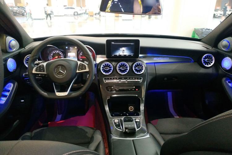 Used Mercedes-Benz C-Class 2017 Restyled C 200 Sport Edition Center Console