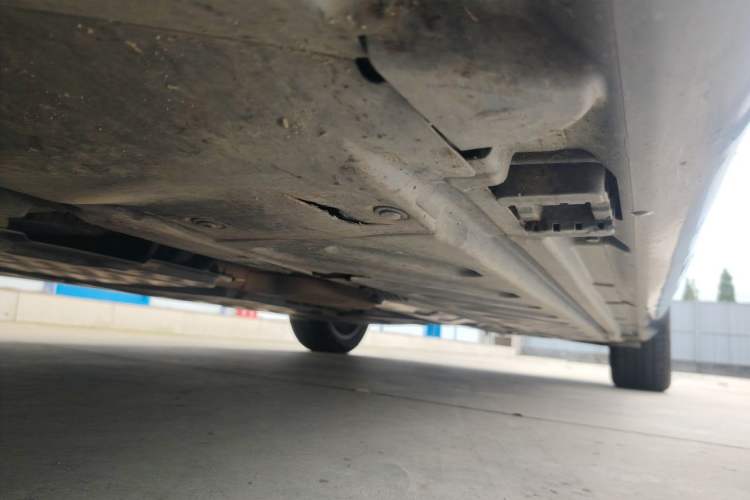 Used Mercedes-Benz C-Class 2017 Facelift C 200 L Chassis Front Left