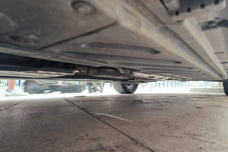 Used Mercedes-Benz C-Class 2017 Facelift C 200 L Chassis Front Left