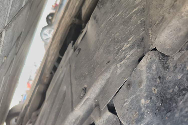 Used Mercedes-Benz C-Class 2017 C 200 L Sport Edition Chassis Front Left