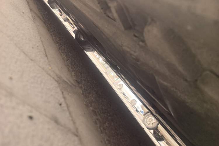 Used Mercedes-Benz C-Class 2017 Revised C 180 L Dynamic Sports Edition Chassis Front Right