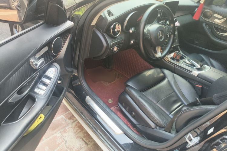 Used Mercedes-Benz C-Class 2017 Facelift C 200 L Sport Edition Driver Seat