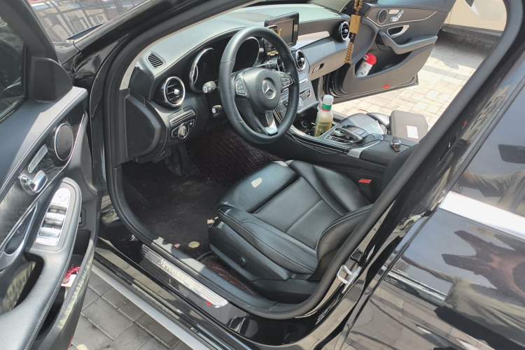 Used Mercedes-Benz C-Class 2017 C 200 L Sport Edition Driver Seat
