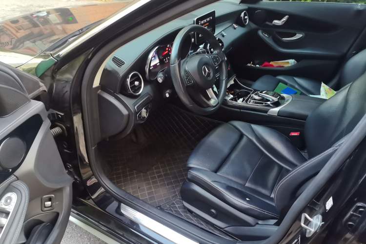 Used Mercedes-Benz C-Class 2017 Revised C 180 L Dynamic Sports Edition Driver Seat