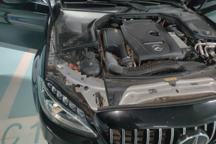 Used Mercedes-Benz C-Class 2017 C 180 L Sport Edition Engine Bay Right