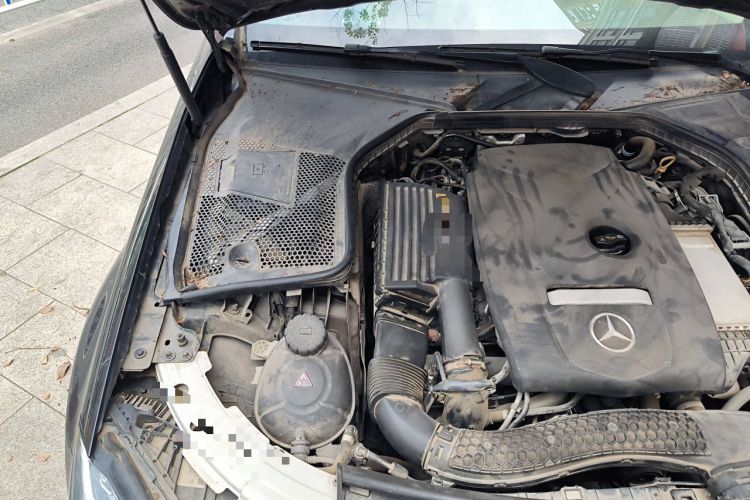 Used Mercedes-Benz C-Class 2017 Facelift C 200 L Engine Bay Right