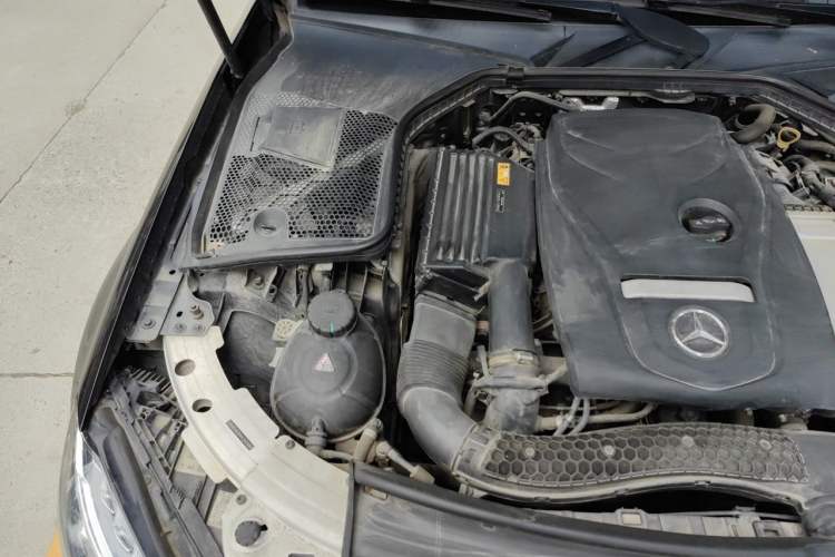 Used Mercedes-Benz C-Class 2017 Facelift C 200 L Sport Edition Engine Bay Right