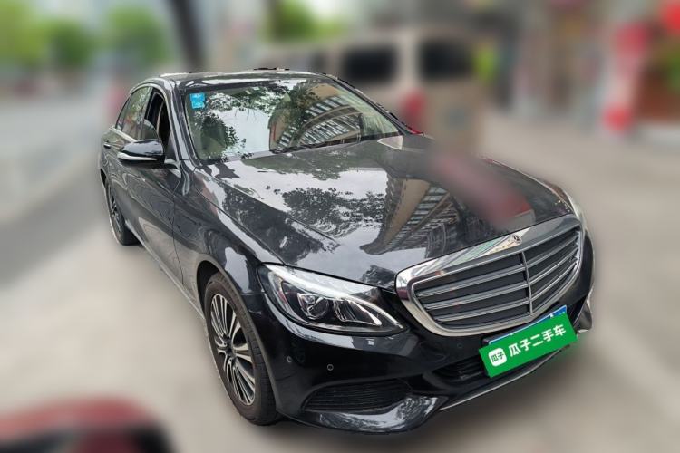 Used Mercedes-Benz C-Class 2017 Facelift C 200 L Front Right 45 Deg