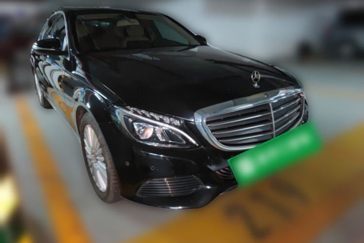 Used Mercedes-Benz C-Class 2017 Facelifted C 180 L Stylish Edition Front Right 45 Deg