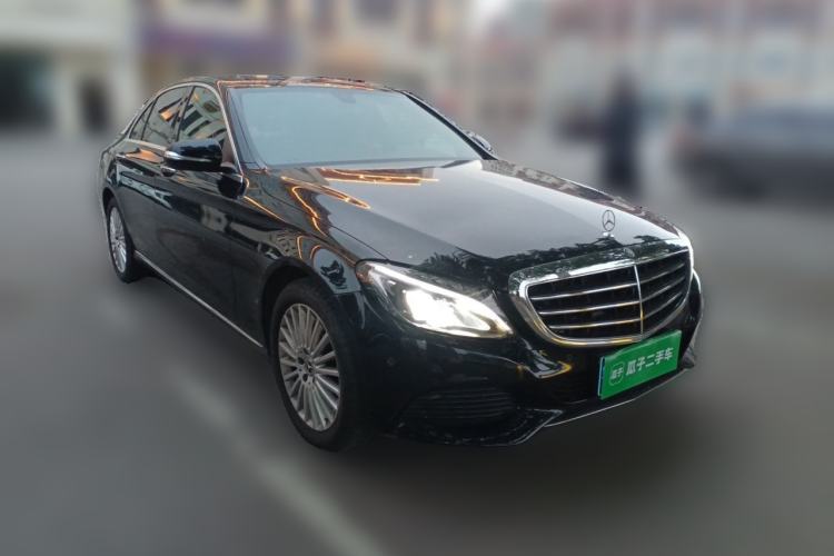 Used Mercedes-Benz C-Class 2017 Facelifted C 180 L Stylish Edition Front Right 45 Deg