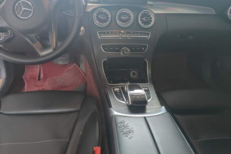 Used Mercedes-Benz C-Class 2017 C 180 L Sport Edition Gear Lever
