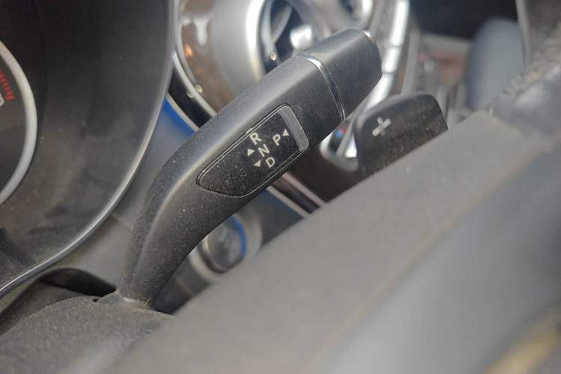 Used Mercedes-Benz C-Class 2017 Facelift C 200 L Gear Lever