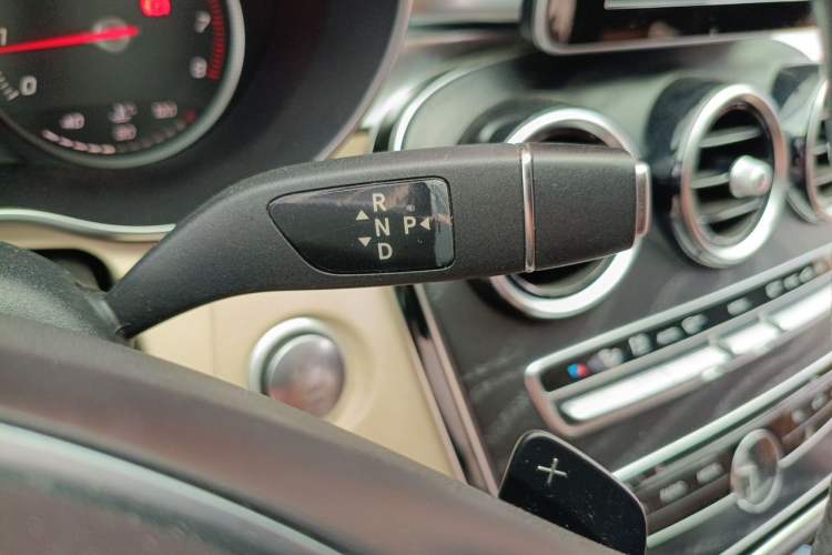 Used Mercedes-Benz C-Class 2017 C 180 L Sport Edition Gear Lever