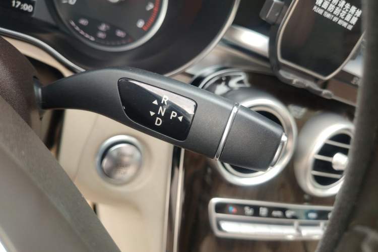 Used Mercedes-Benz C-Class 2017 Facelift C 200 L Gear Lever