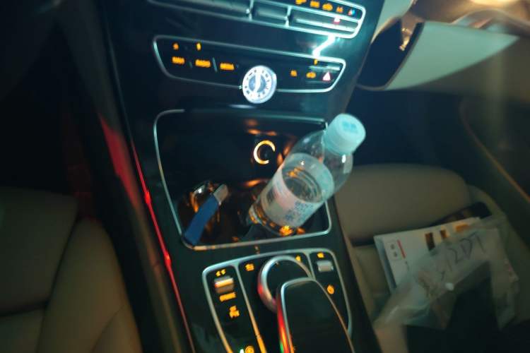Used Mercedes-Benz C-Class 2017 Facelifted C 180 L Stylish Edition Gear Lever