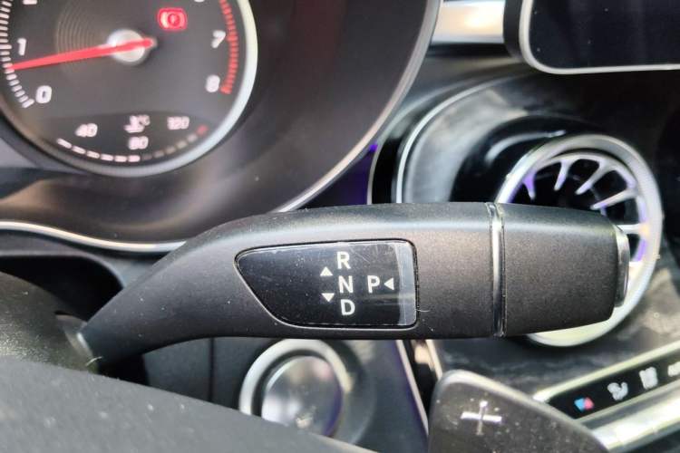 Used Mercedes-Benz C-Class 2017 Facelift C 200 L Sport Edition Gear Lever
