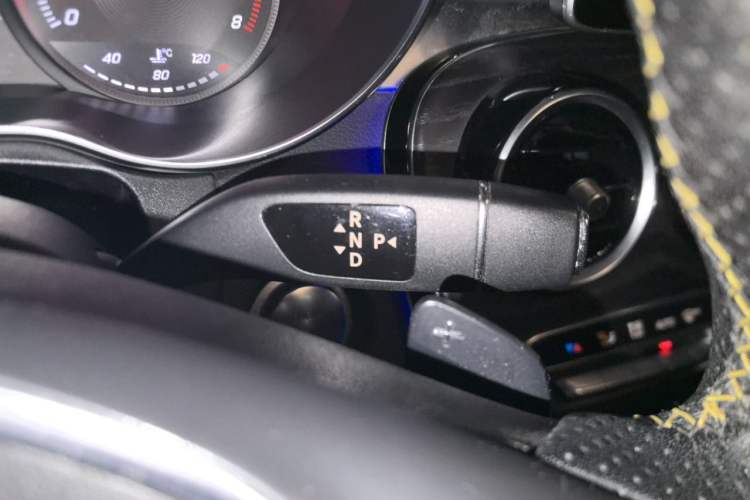 Used Mercedes-Benz C-Class 2017 C 180 L Sport Edition Gear Lever