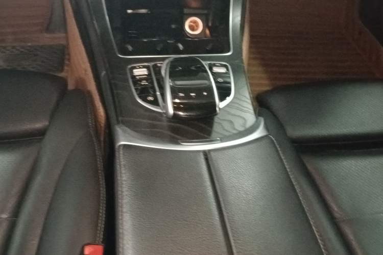 Used Mercedes-Benz C-Class 2017 Facelift C 200 L Sport Edition Gear Lever