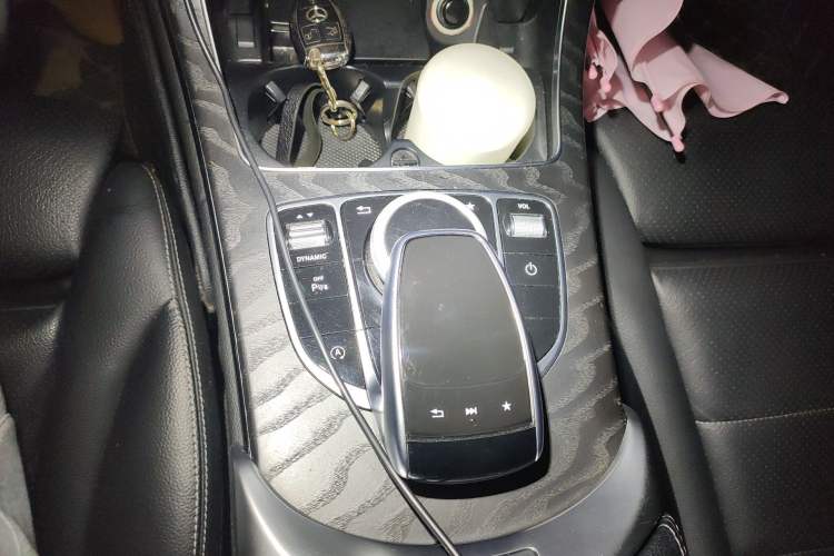 Used Mercedes-Benz C-Class 2017 Facelift C 200 L Sport Edition Gear Lever