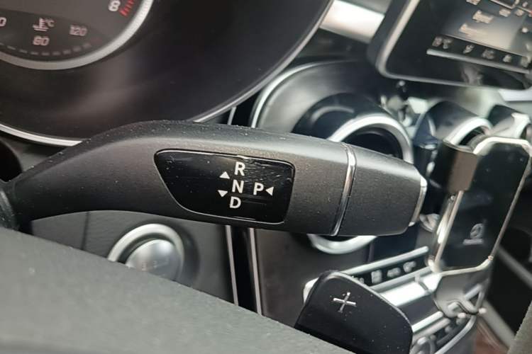 Used Mercedes-Benz C-Class 2017 C 200 L Sport Edition Gear Lever