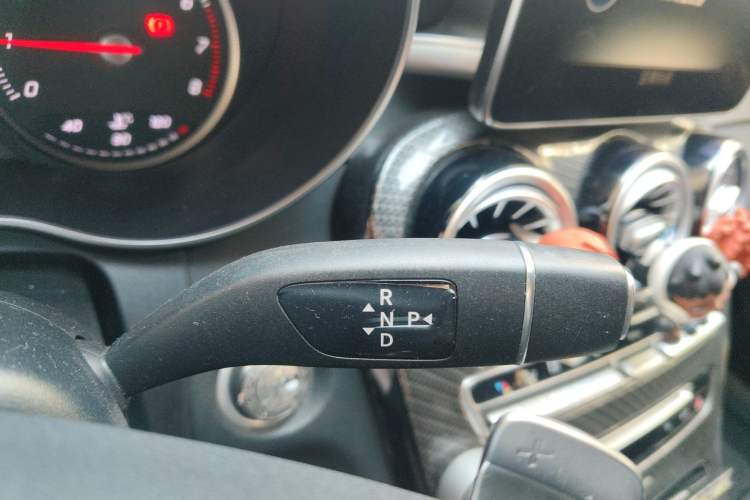 Used Mercedes-Benz C-Class 2017 C 300 Coupe Gear Lever