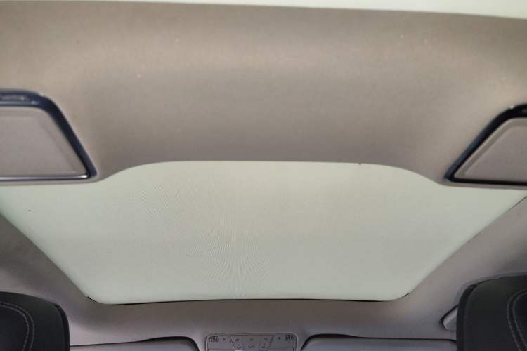 Used Mercedes-Benz C-Class 2017 C 200 L Sport Edition Headliner