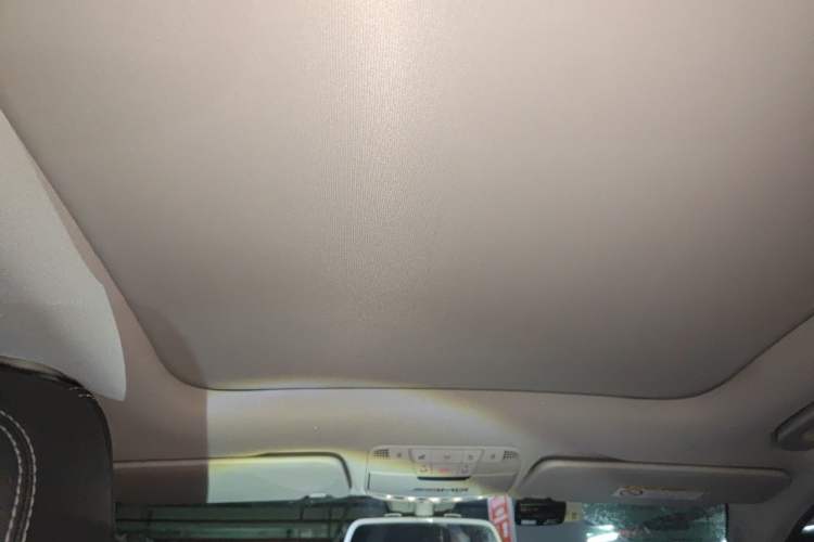 Used Mercedes-Benz C-Class 2017 Facelift C 200 L Sport Edition Headliner