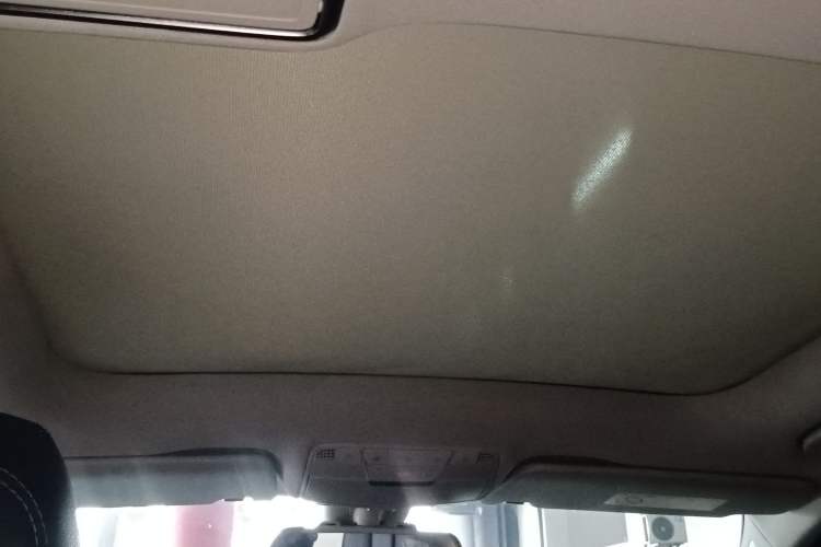 Used Mercedes-Benz C-Class 2017 Facelift C 200 L Sport Edition Headliner