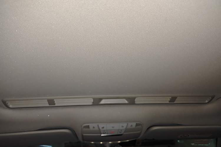 Used Mercedes-Benz C-Class 2017 Facelifted C 180 L Stylish Edition Headliner