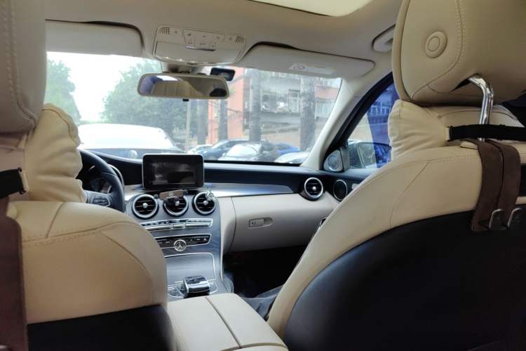 Used Mercedes-Benz C-Class 2017 Facelift C 200 L Sport Edition Headliner